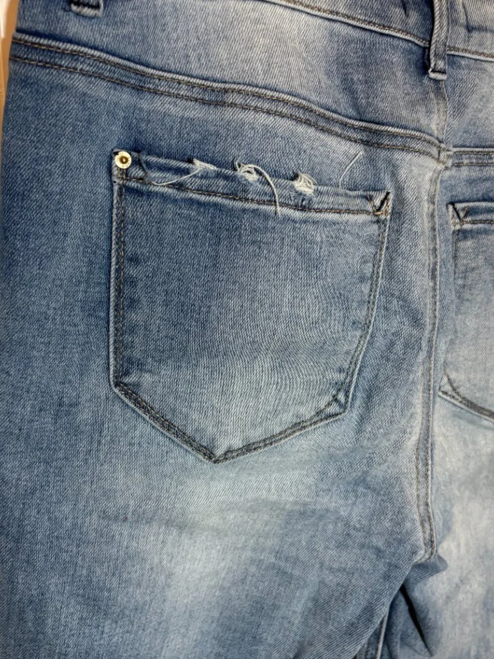 Kensie Straight Leg Jeans Size 10